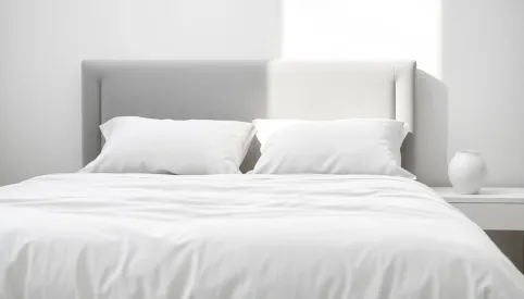 Sypialnia biało szara inspiracje